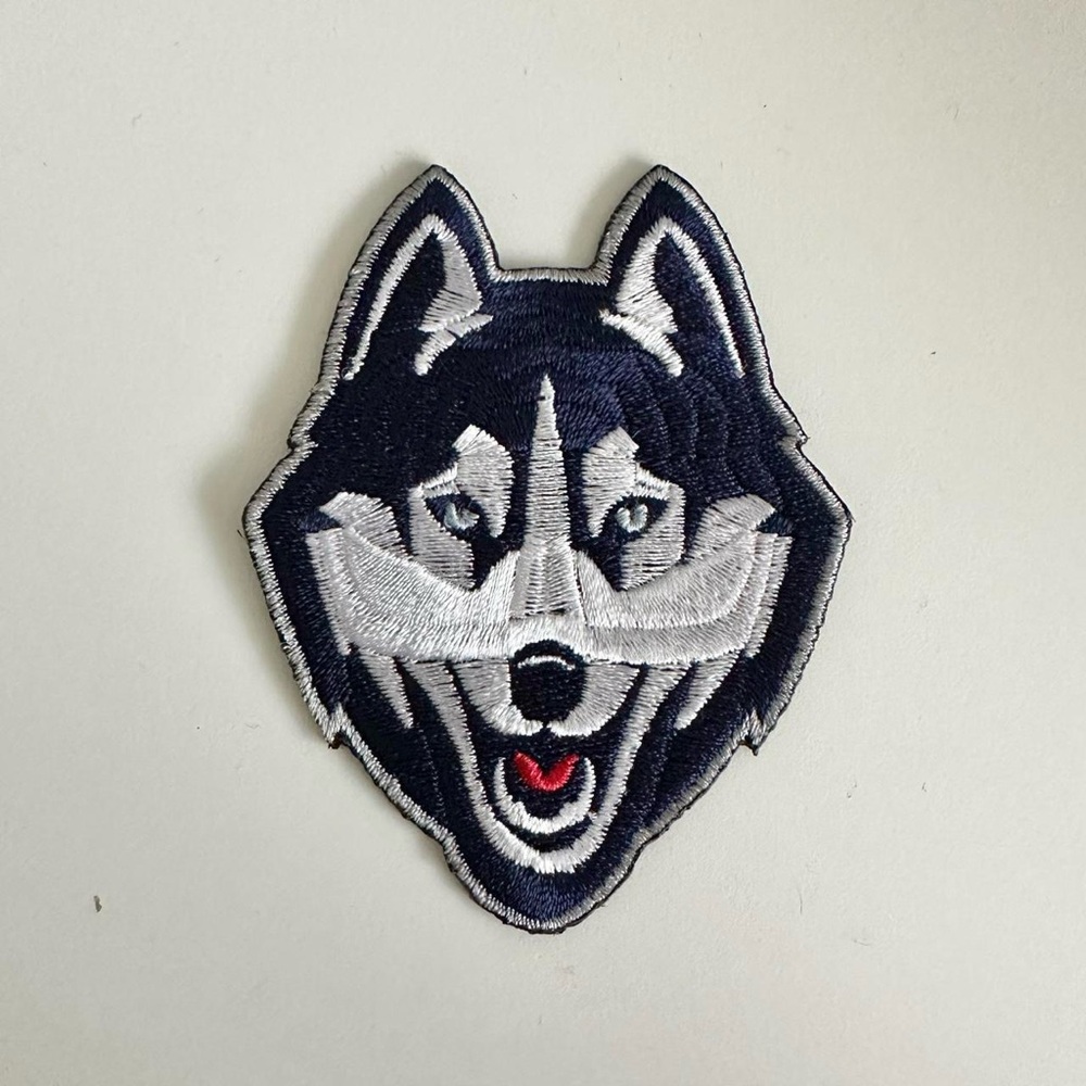 UConn Huskies Iron On Patch 7pcs